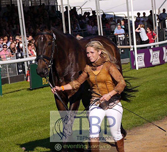 Stacey Shimmons - Trot Up